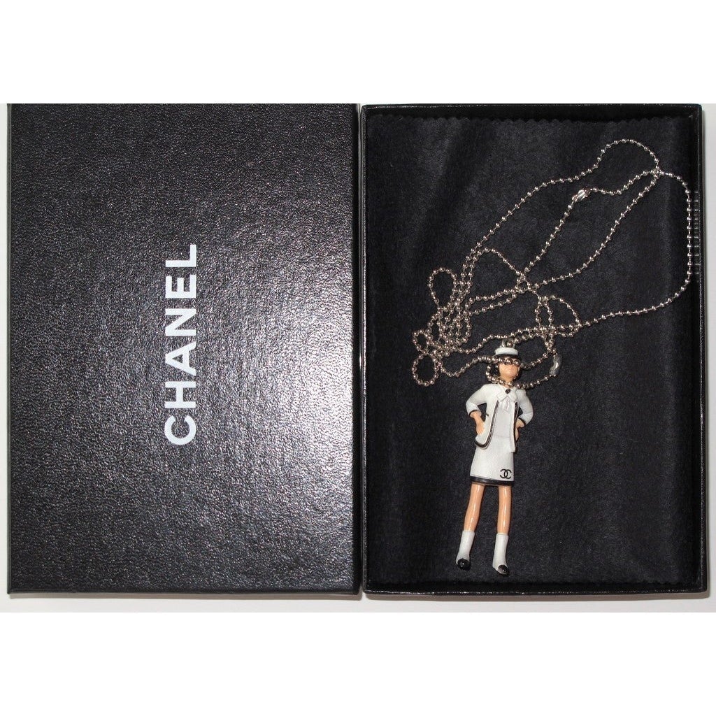 Chanel White Resine Coco Figurine Collector Bag Charm Pendant Sautoir, New! - poupishop