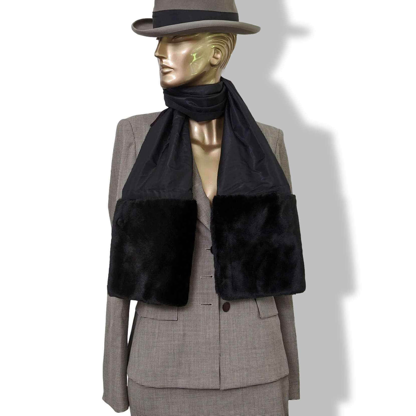 Christian Dior Noir Opera Etole Satin of Silk and Faux Fur, Mint!
