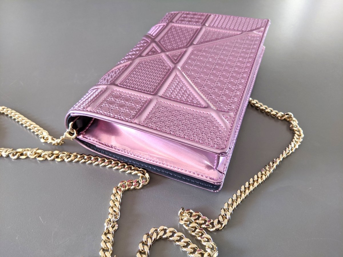 Christian Dior Pink Metallic Calfskin Micro-Cannage DIORAMA POUCH 19 cm Pochette Flap Bag WOC, New! - poupishop