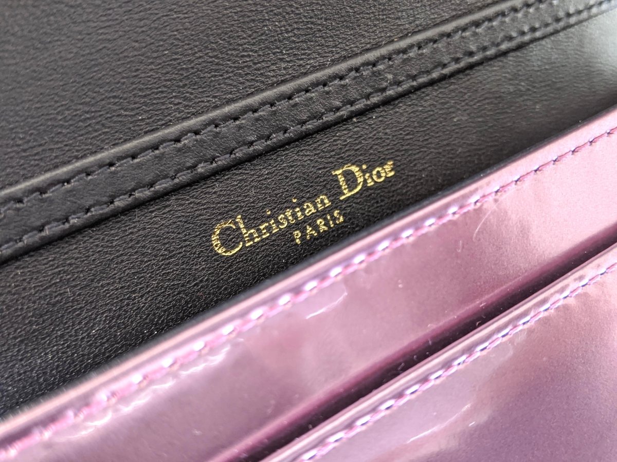 Christian Dior Pink Metallic Calfskin Micro-Cannage DIORAMA POUCH 19 cm Pochette Flap Bag WOC, New! - poupishop