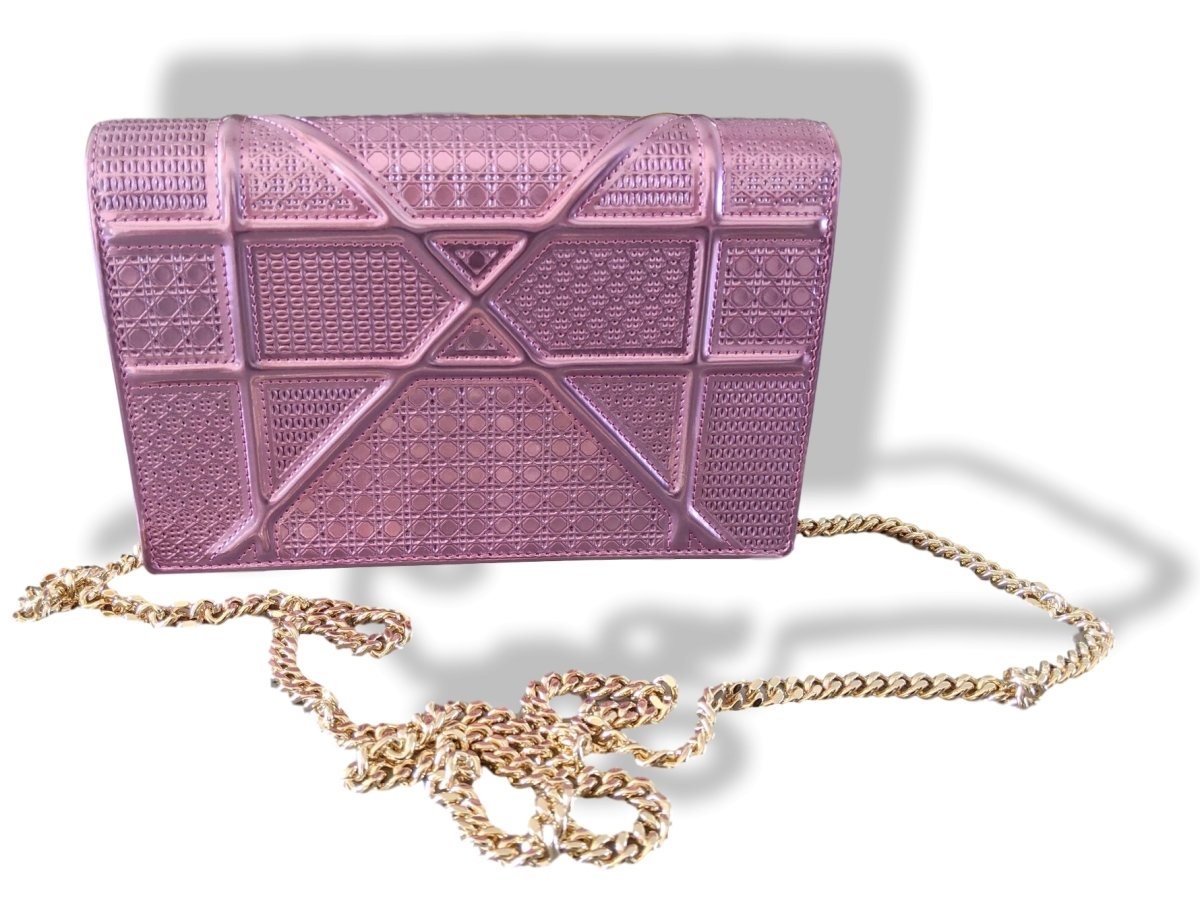 Christian Dior Pink Metallic Calfskin Micro-Cannage DIORAMA POUCH 19 cm Pochette Flap Bag WOC, New! - poupishop