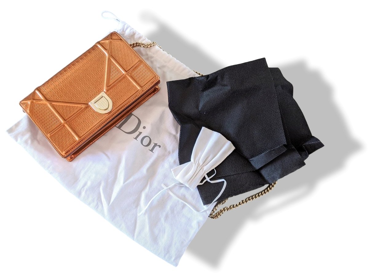 Christian Dior Purple Orange Metallic Calfskin Micro-Cannage DIORAMA POUCH 19 cm Pochette Flap Bag WOC, New! - poupishop