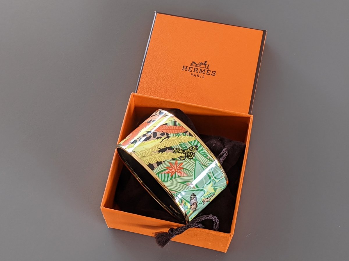 Hermes [100] Noir/Green/Rose/Gold JAGUAR QUEZAL XL Wide Printed Enamel Bangle Bracelet Sz65, BNIB! - poupishop