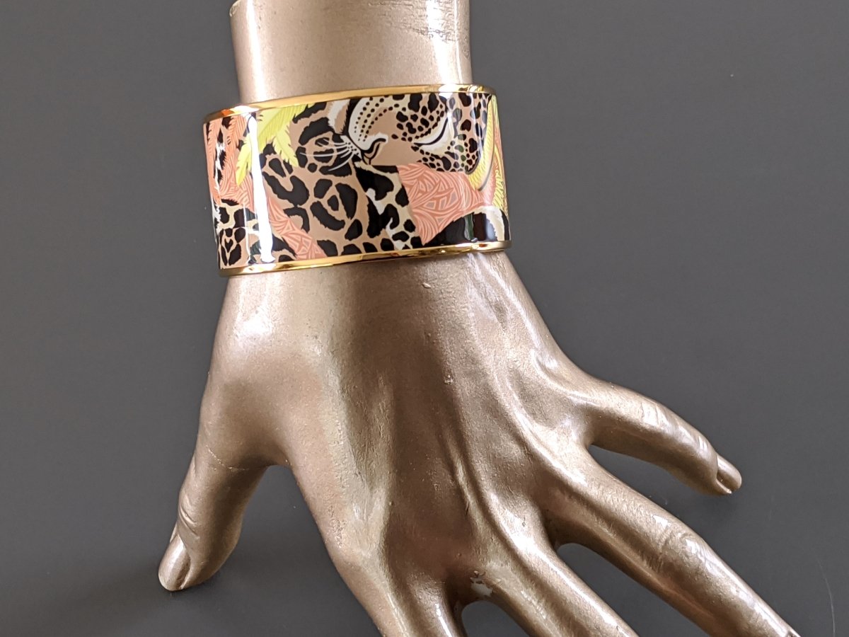 Hermes [100] Noir/Green/Rose/Gold JAGUAR QUEZAL XL Wide Printed Enamel Bangle Bracelet Sz65, BNIB! - poupishop