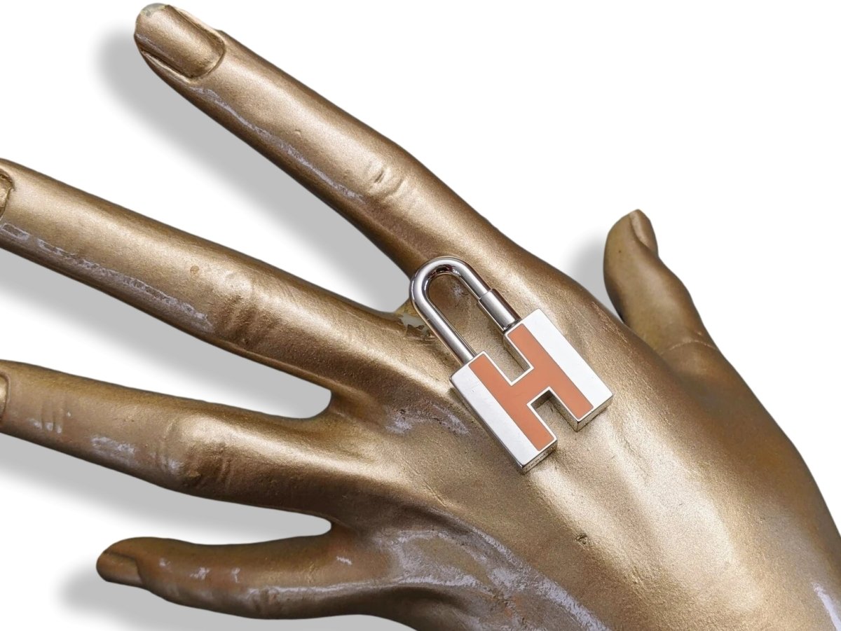 Hermes [113] Silver/Orange Enamel NEON CADENAS Key Ring, Bag Charm, Box - poupishop