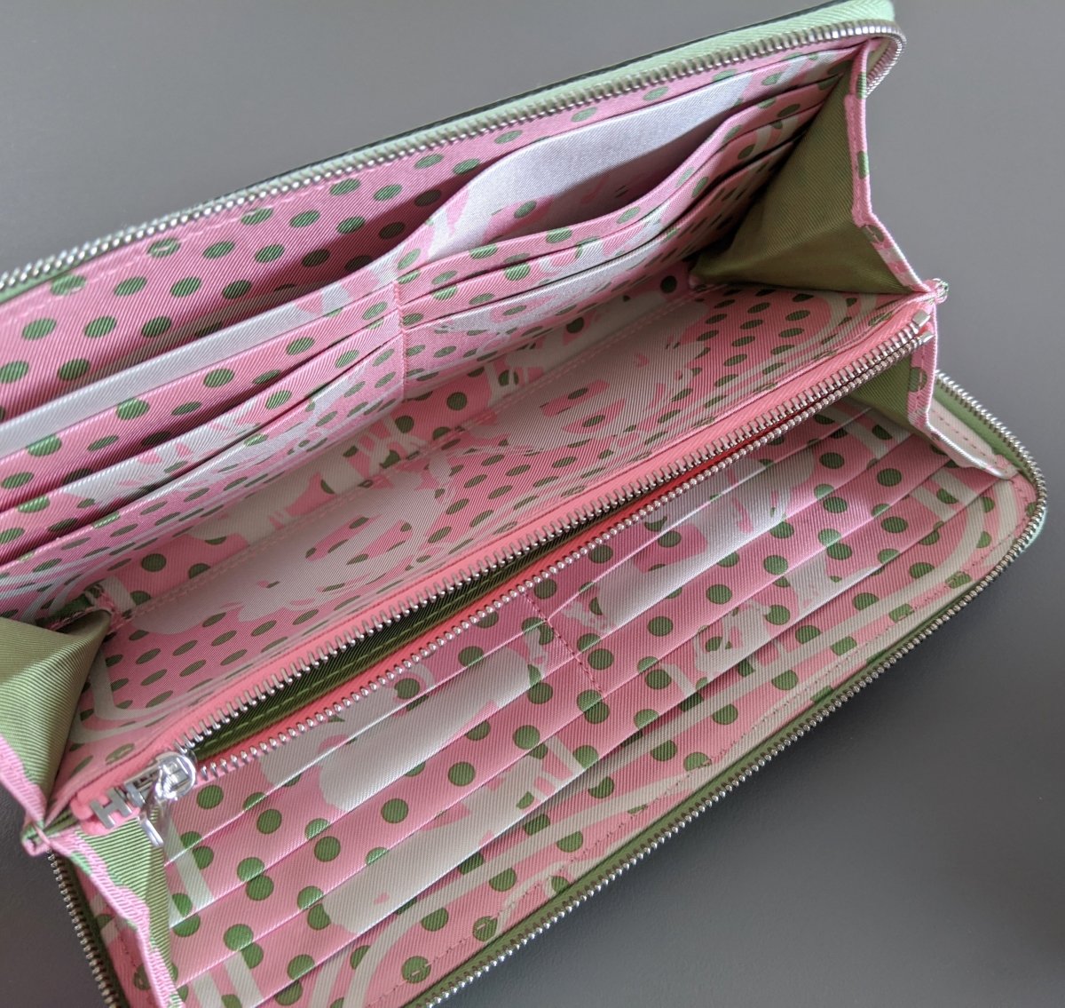 Hermes [114] Green Criquet/Pink Confettis Epsom/Barenia SILK' IN CLASSIC LONG WALLET, BNIB! - poupishop