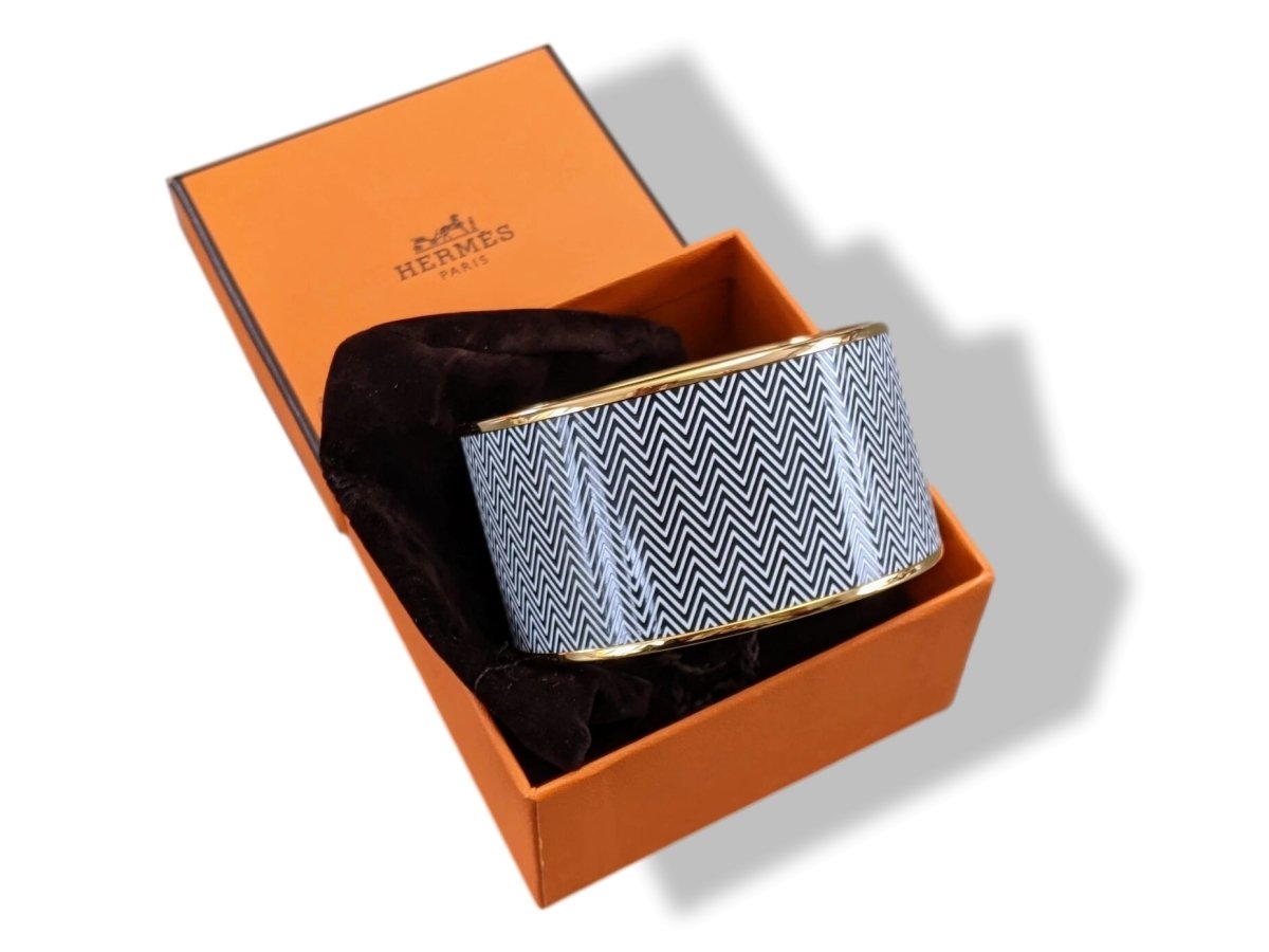Hermes [121] Enamel CHEVRON XL GHW Bangle Bracelet Sz 070, BNIB! - poupishop