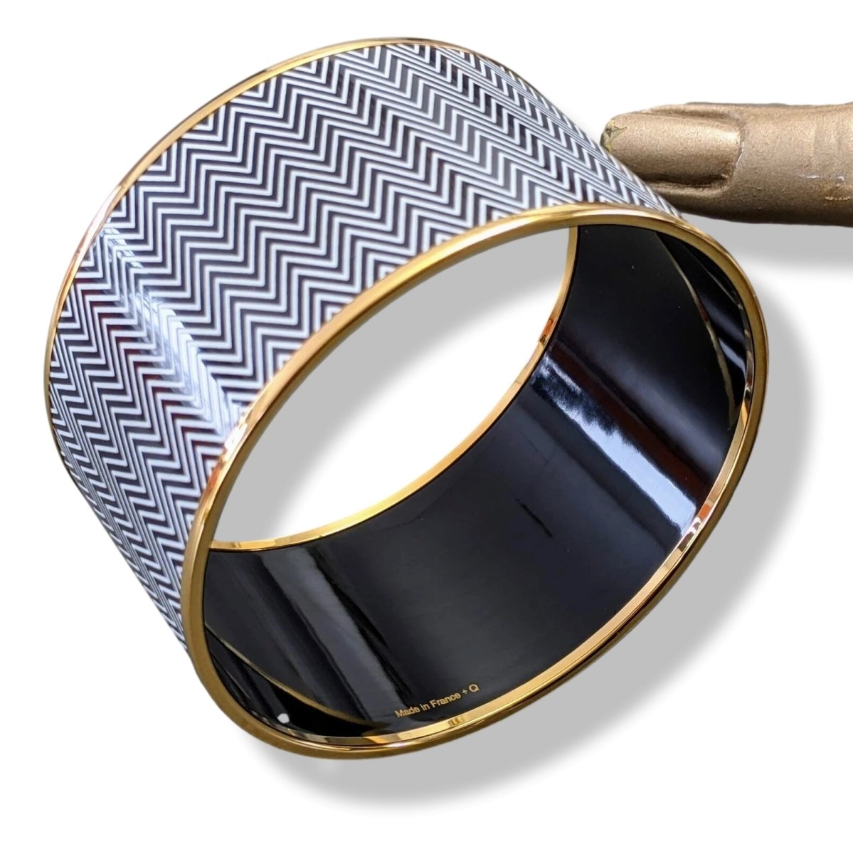 Hermes [121] Enamel CHEVRON XL GHW Bangle Bracelet Sz 070, BNIB! - poupishop