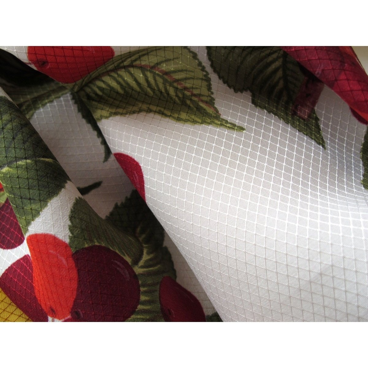 Hermes 1962 Gold White Les Cerises Jacquard Twill Silk 90, Rare! - poupishop