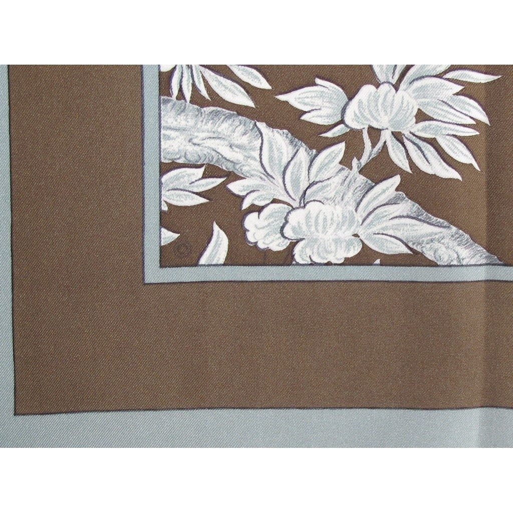 Hermes 1963 Bronze/Celadon Vieille Chine Twill 90, Rare! - poupishop