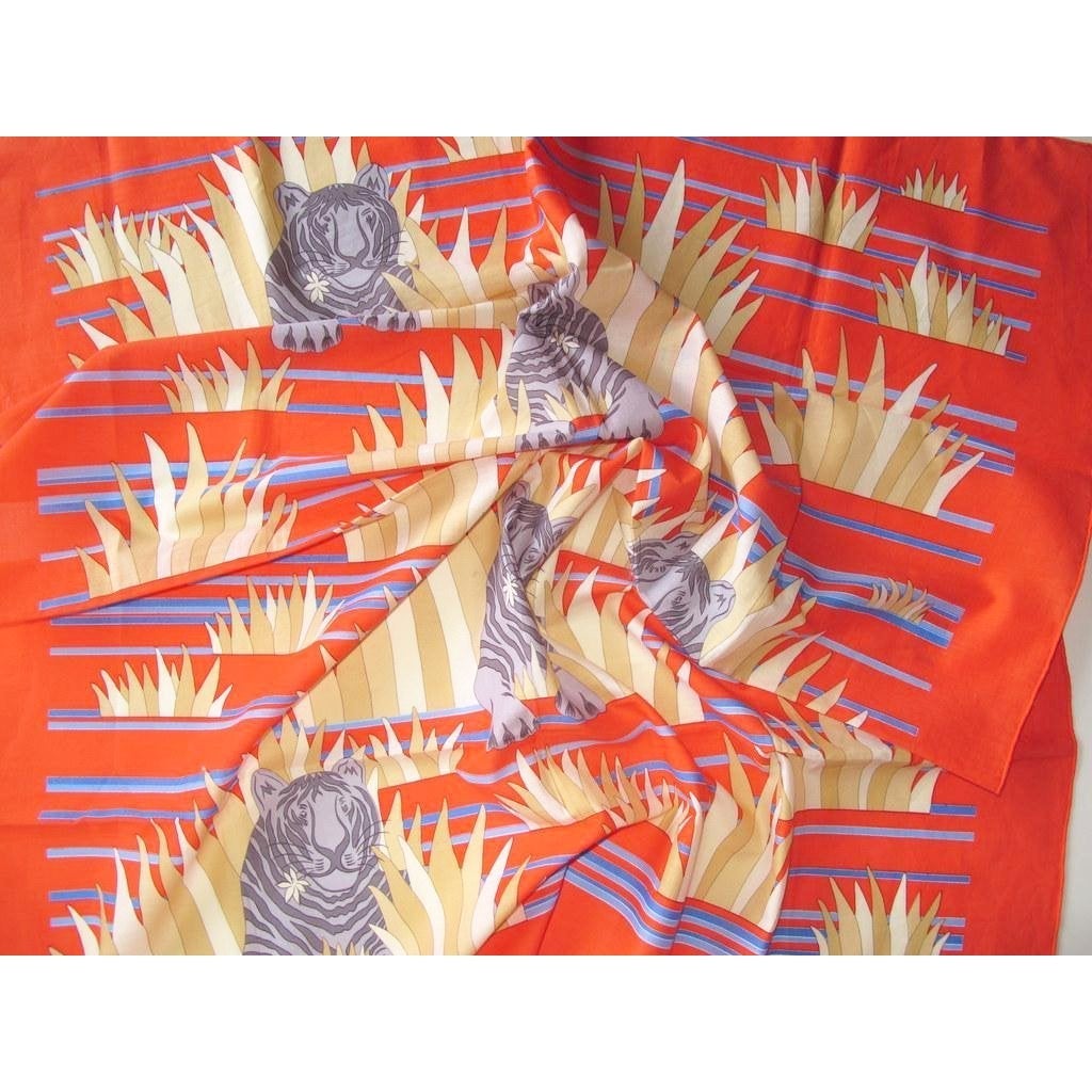 Hermes 1979 Coquelicot Tigres dans les Herbes Cotton scarf 90