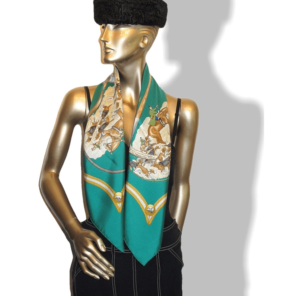 Hermes Le Laisser Courre by Jean de Fougerolle Twill Carre 90