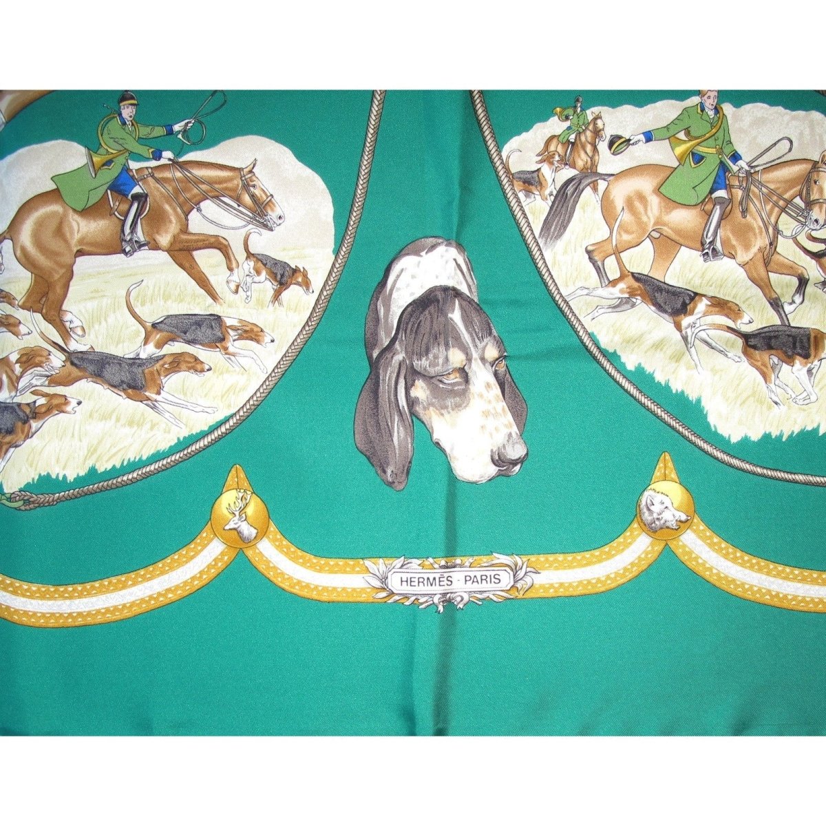 Hermes Le Laisser Courre by Jean de Fougerolle Twill Carre 90