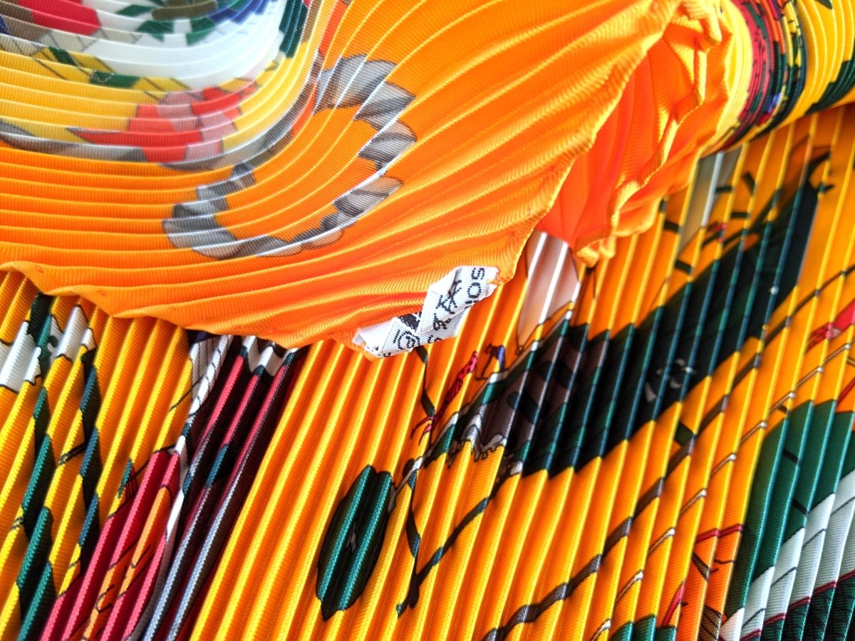 Hermes 1980-90s Orange/Jaune LES FOLIES DU CIEL by Loic Dubigeon Pleated Plisse Twill 90, Box!