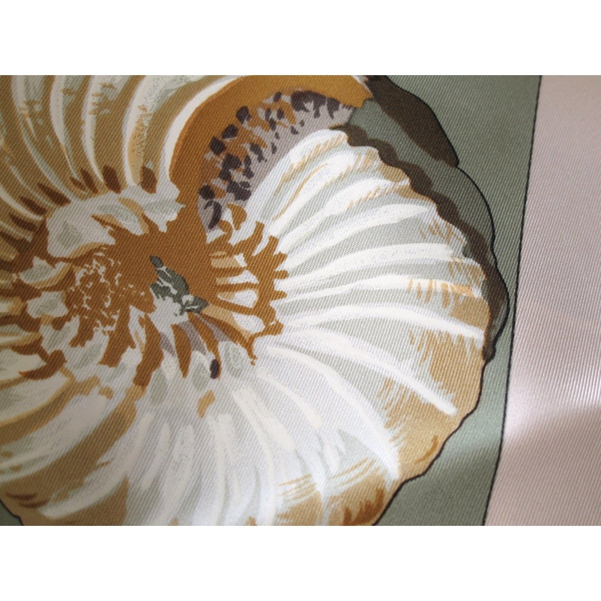 Hermes Special Issue Geologie Silk Twill 90