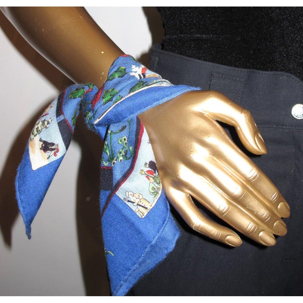 Hermes 1980s Blue Neige d'Antan Cashmere Gavroche 42cm, Rare!! - poupishop