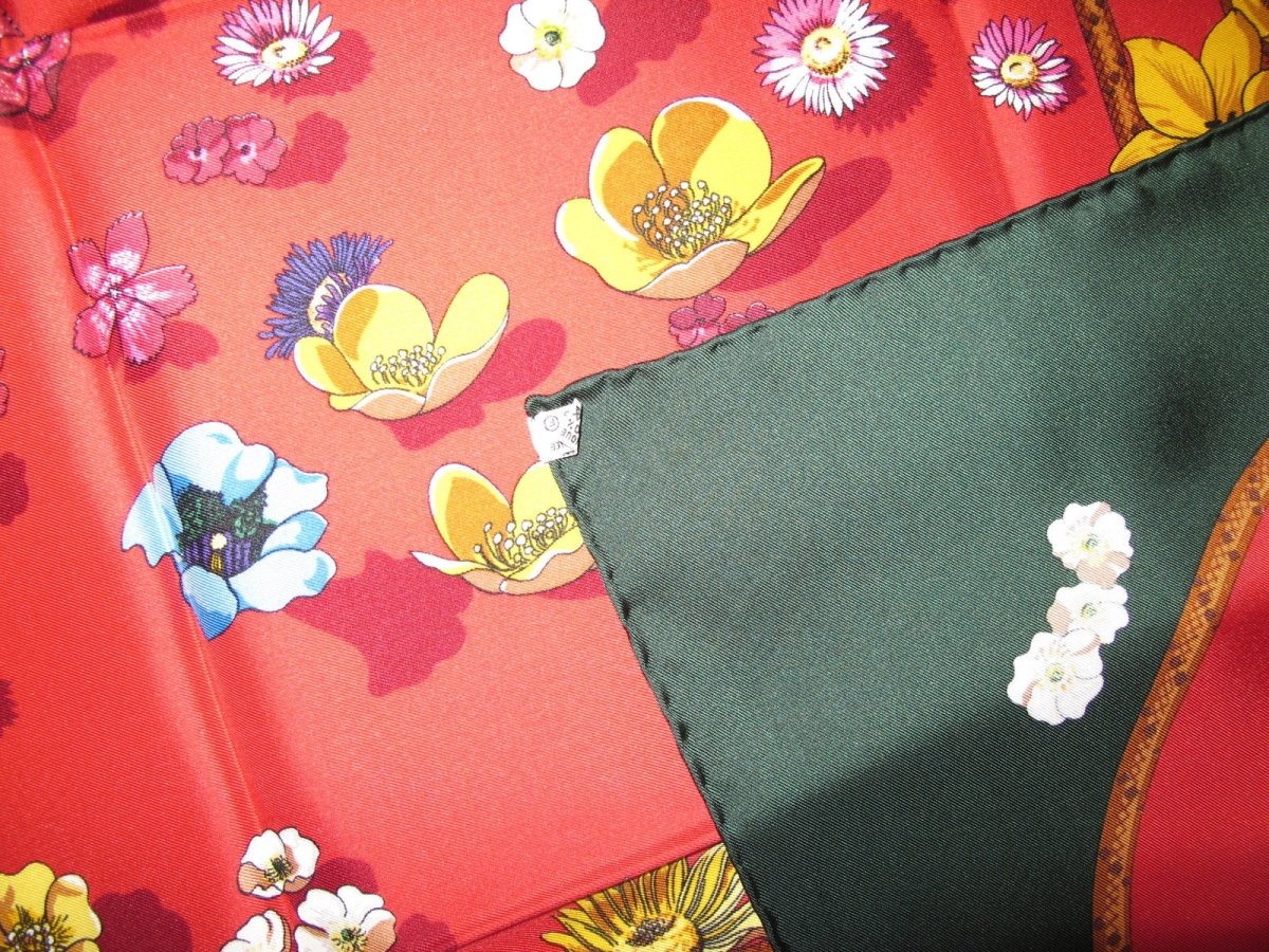 Hermes Fleurs de Montagne Twill scarf