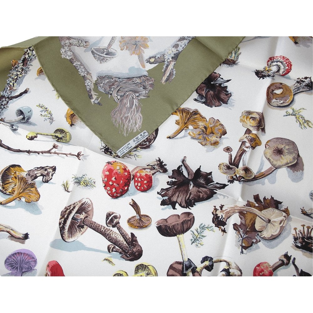  Hermes 1986 Olive White Champignons Twill 90