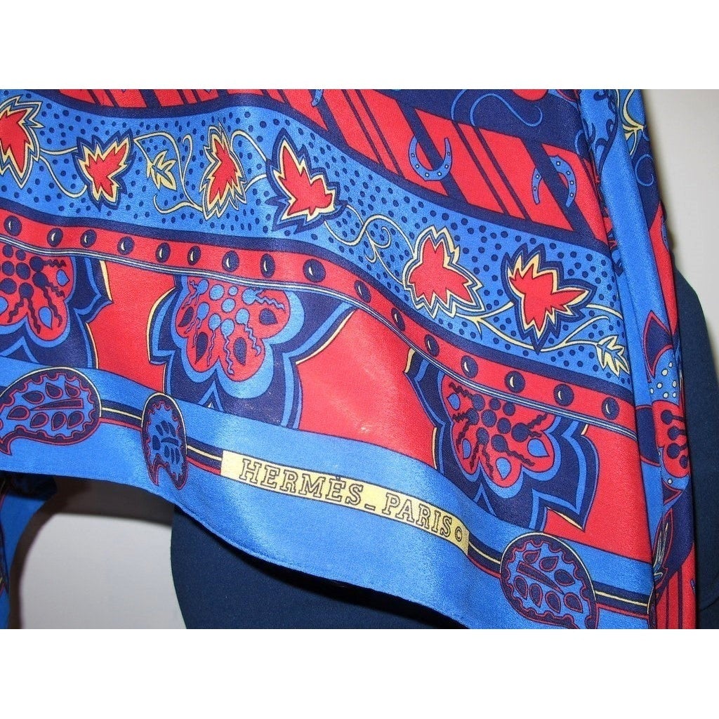Hermes 1990 Blue/Red Treille Muscade Crepe of Silk 140, Rare! - poupishop