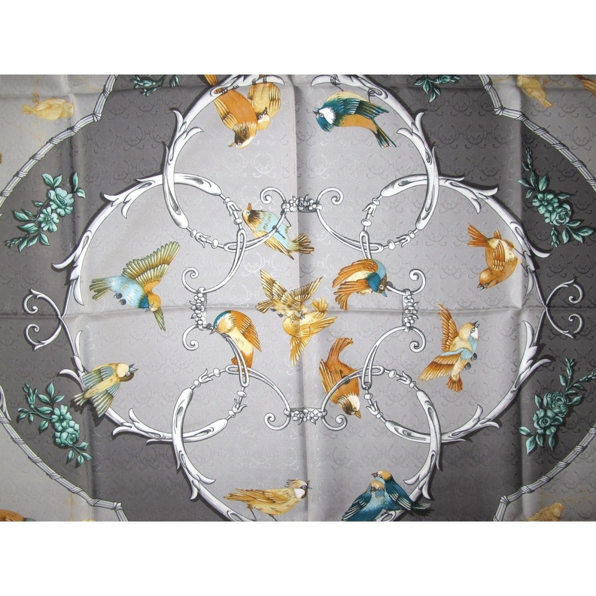 Hermes La Clé des Champs with Blanc Matt Overlay Jacquard Twill Scarf 90