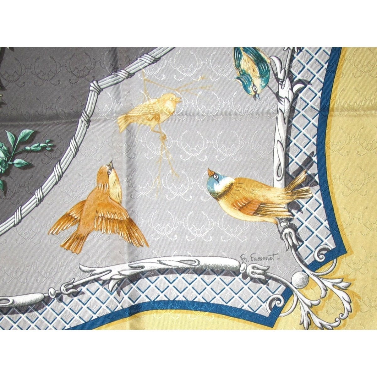 Hermes La Clé des Champs with Blanc Matt Overlay Jacquard Twill Scarf 90