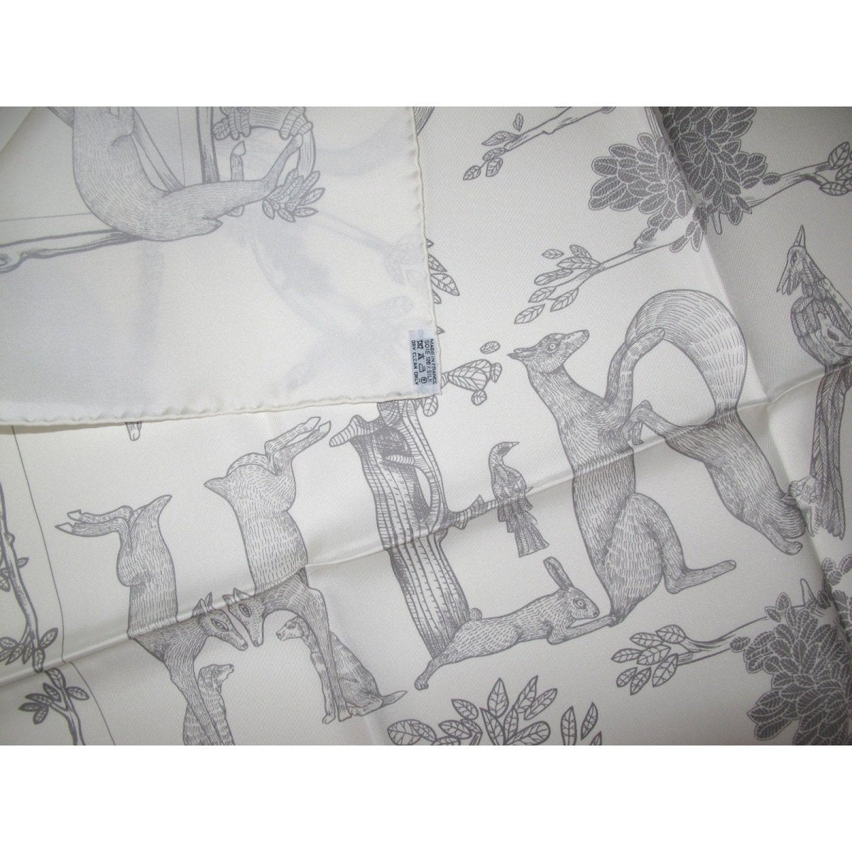 Hermes Alphabet III Annie Faivre Twill 90