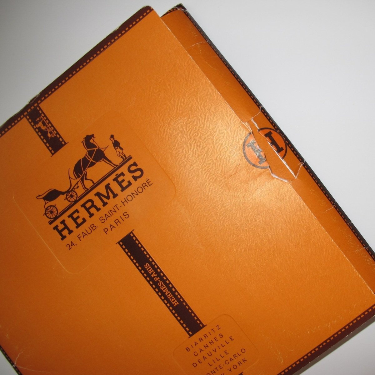 Hermes 1990s Brick Red/Champagne Kenya by Robert Dallet Twill 90, NIB! - poupishop