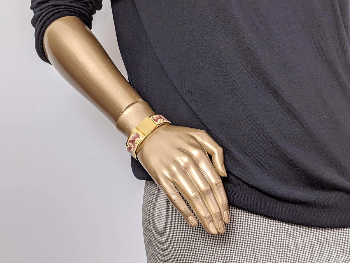 Hermes 1990s Plum Rose Off-White Enamel/Gold Birds Les Intrus Clic Clac Bangle Bracelet Sz S, New with Box! - poupishop