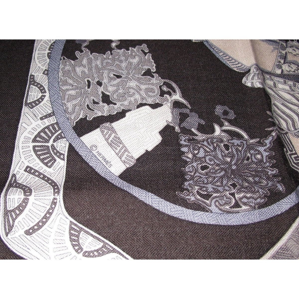 Hermes 1991 Dark Grey Marron L' Art des Steppes