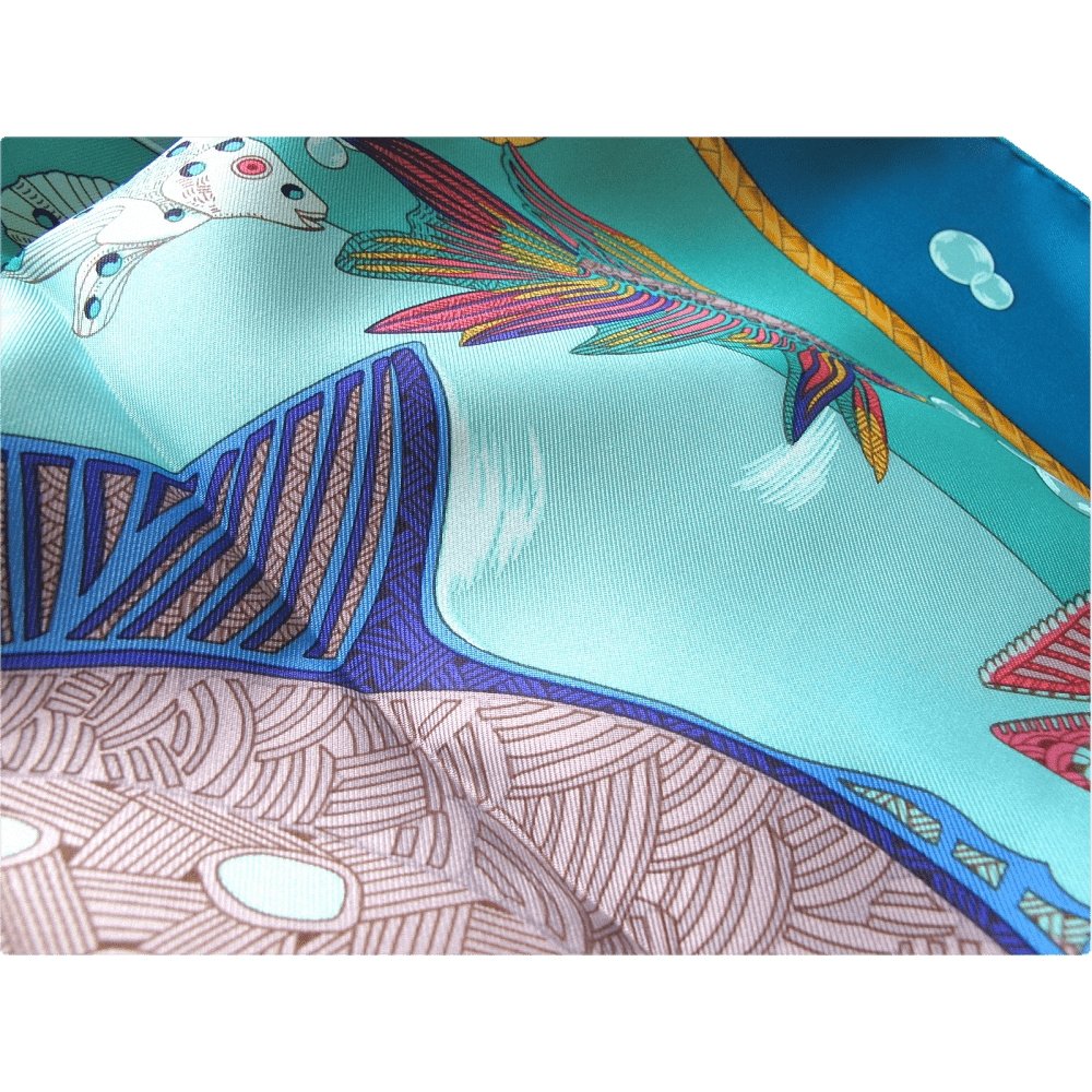 Hermes Grands Fonds Blanc Matte Overlay Twill 90 Scarf