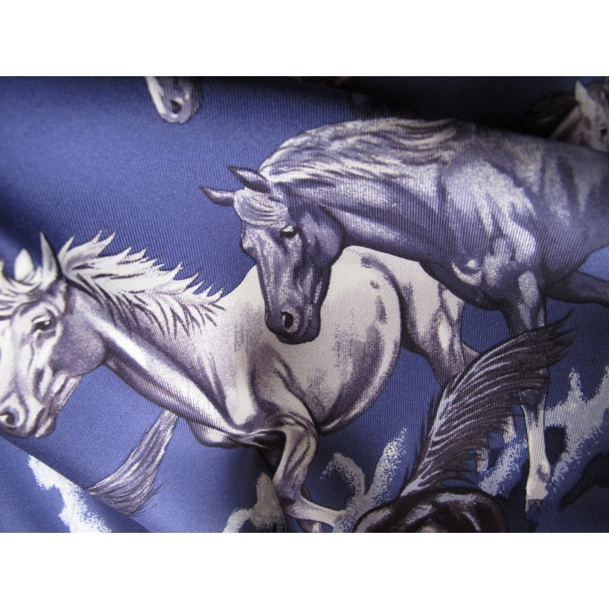 Hermes Les Mustangs by Robert Dallet Twill 90