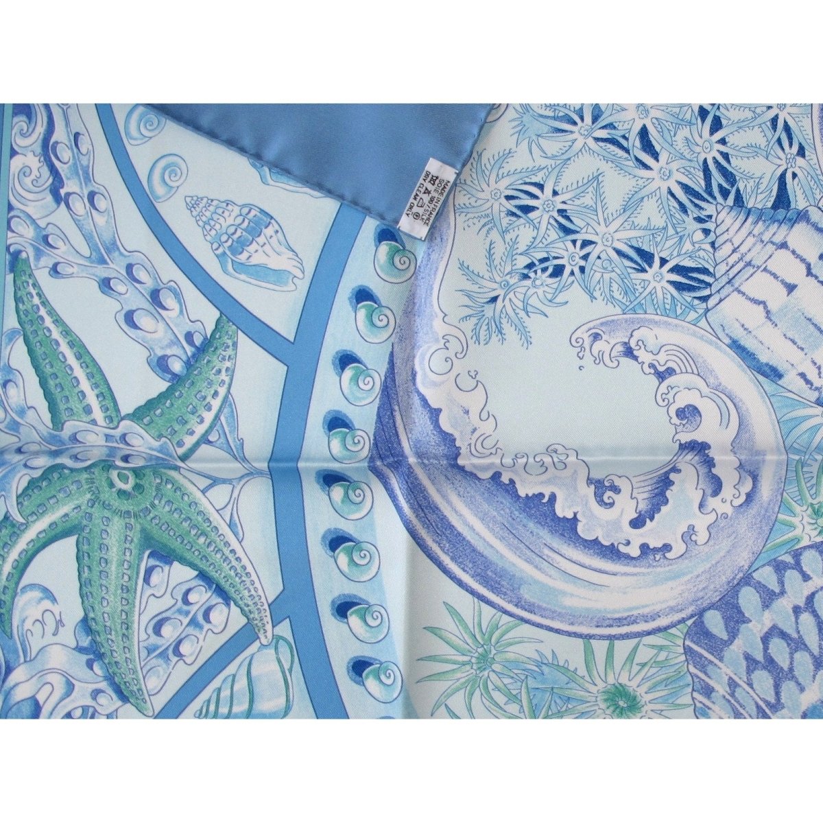 Hermes Parures Oceanes by Laurence Bourthoumieux Twill 90