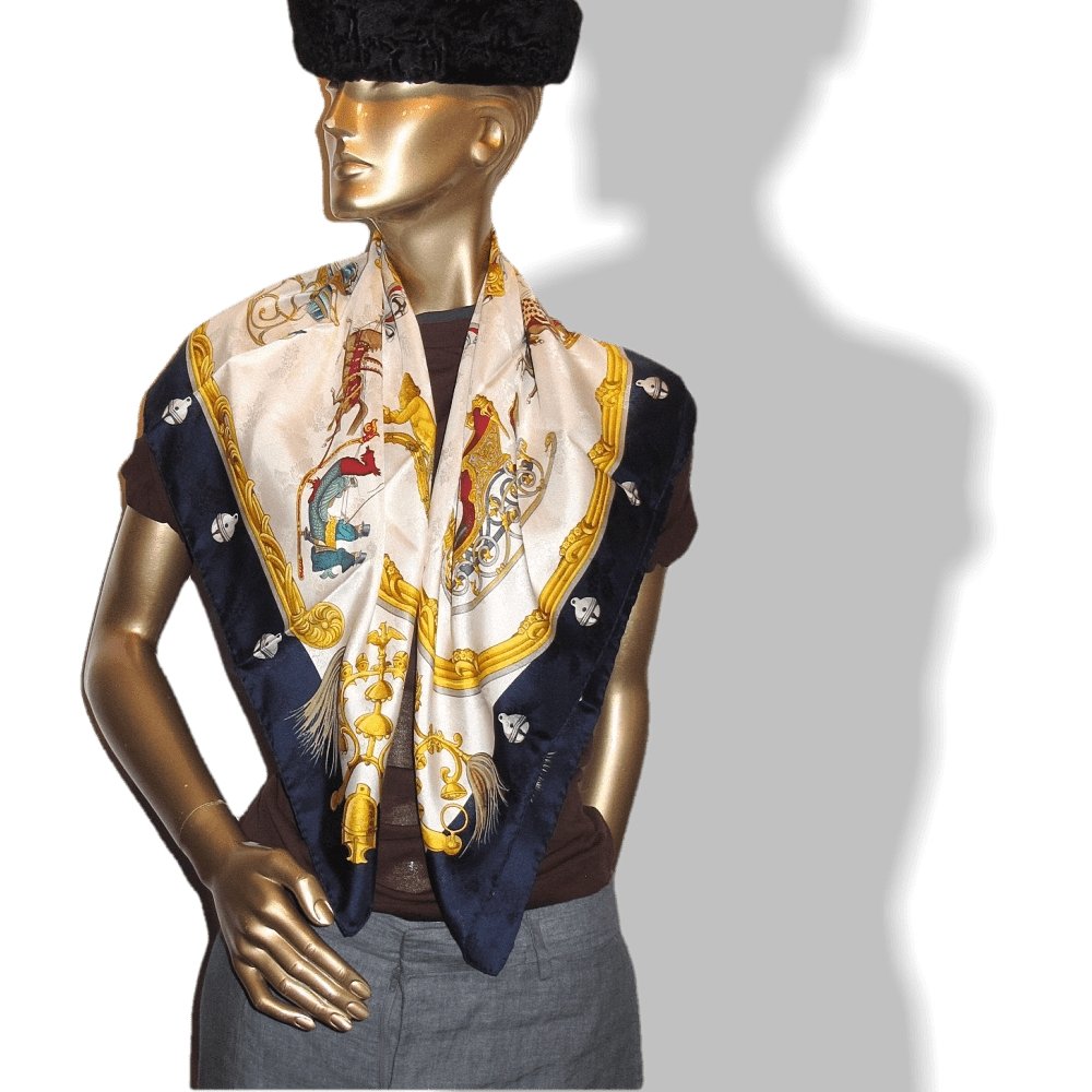 Hermes Plumes et Grelots by Julia Abadie Jacquard of Holly Silk Twill 90
