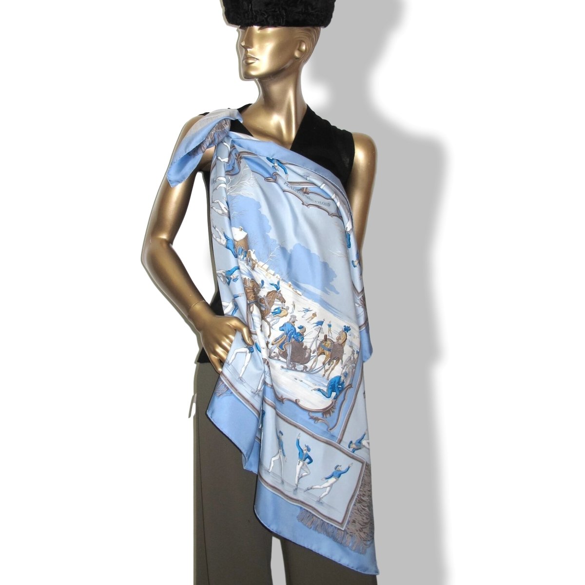Hermes 1997 Ciel/Blanc/Bleu LES PLAISIRS DU FROID by Hugo Grygkar Twill Silk 90