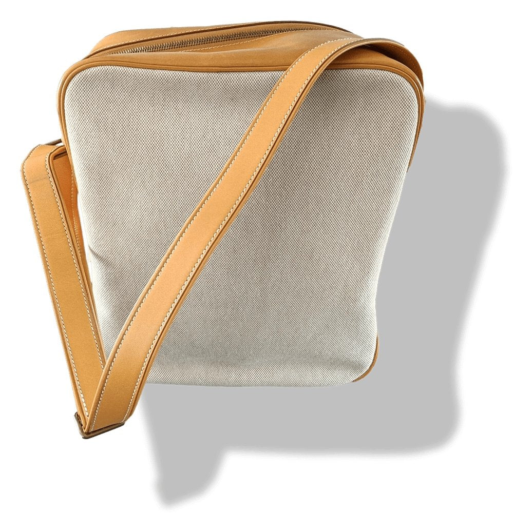Hermes 1997 Natural Canvas and Leather VICTORIA CROSSBODY Travel Week-end Train Bag, Superb condition in Dustbag! - poupishop