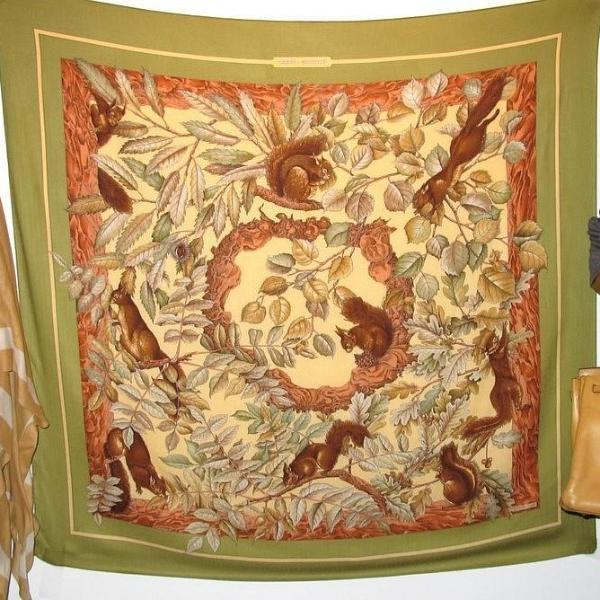 Hermes 1997 Olive Casse-Noisette Shawl 140