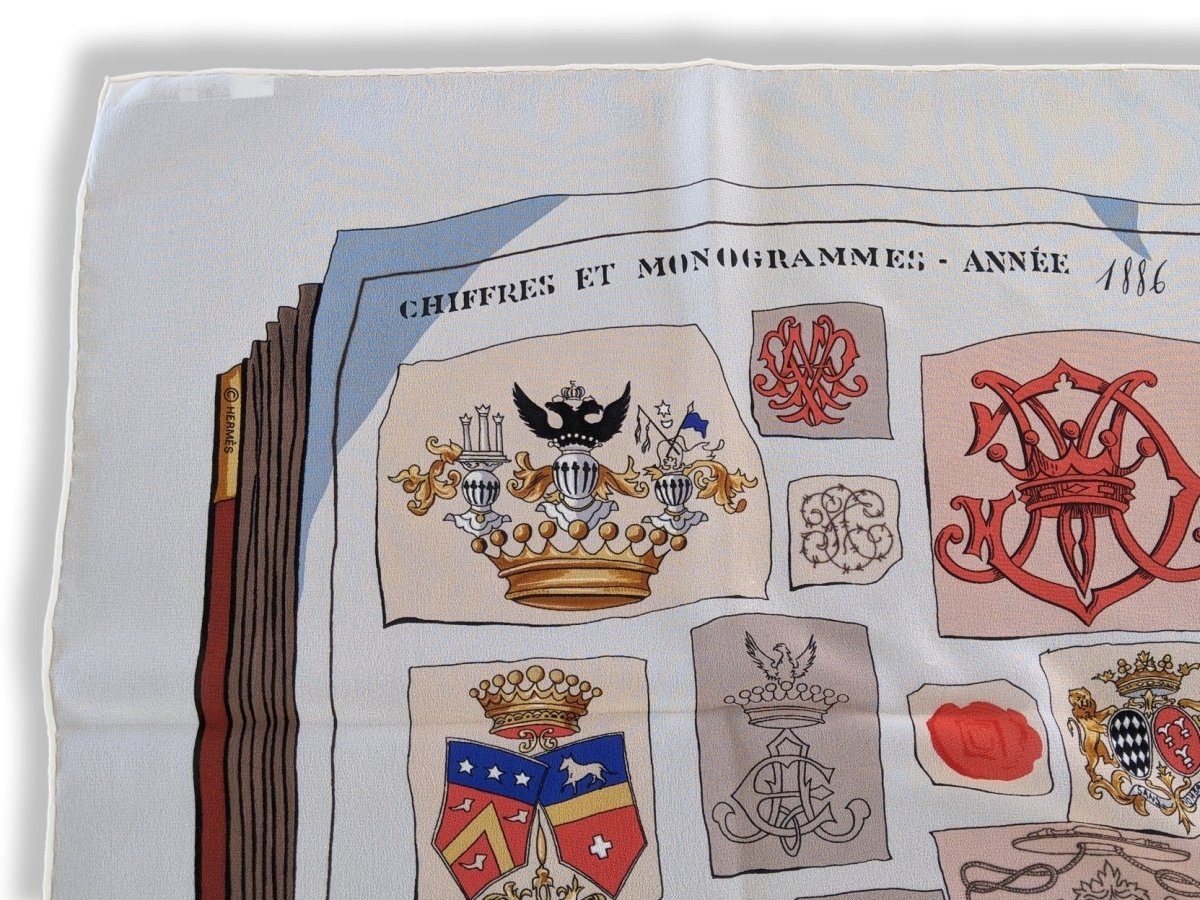 Hermes 1998 Blanc/Multi CHIFFRES ET MONOGRAMMES - ANNEE 1886 by Lise Coutin Crepe of Silk 90, Mint!
