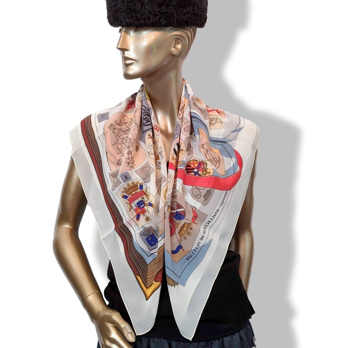 Hermes 1998 Blanc/Multi CHIFFRES ET MONOGRAMMES - ANNEE 1886 by Lise Coutin Crepe of Silk 90, Mint!