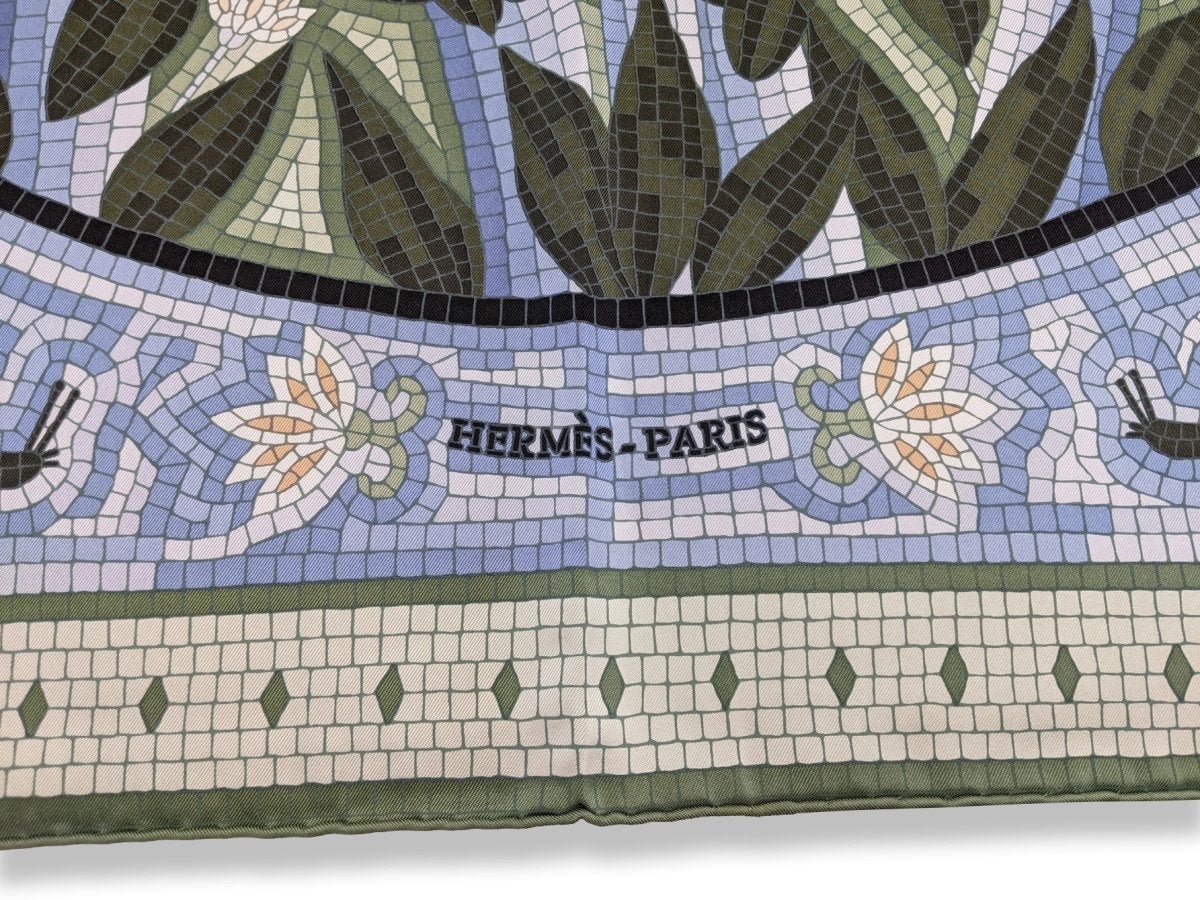Hermes 1998 Gris/Vert/Bleu Mosaics Cave Felem by Christine Henry Twill 90 Crispy Silk Rare, BNIB!!