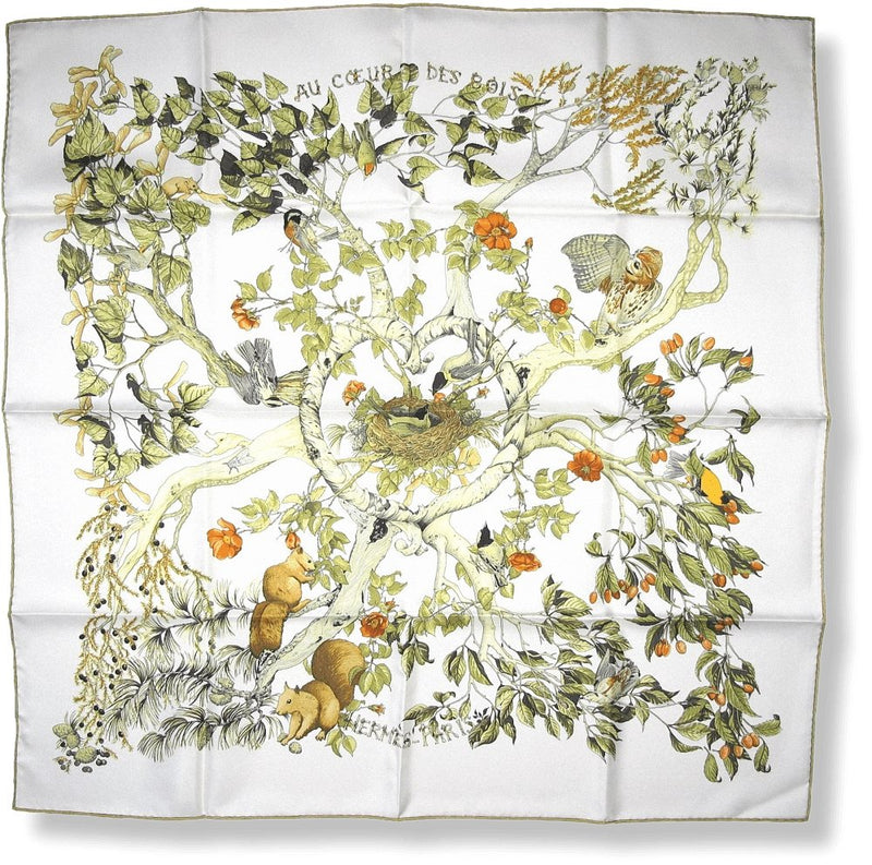 Hermes Au Coeur des Bois by Zoe Pauwels Twill silk 90