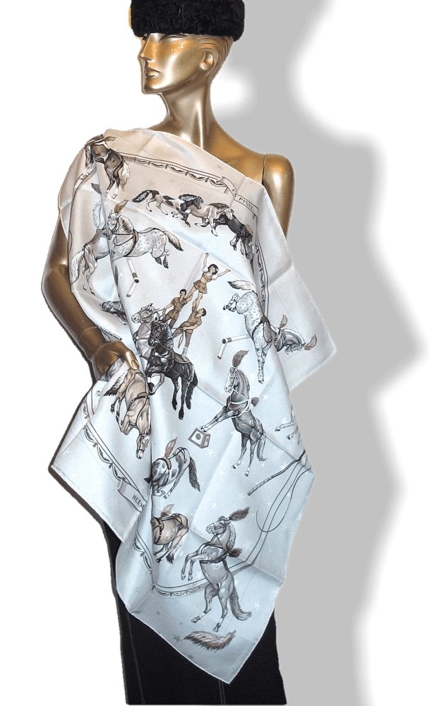 Hermes En piste Jacquard of Stars Silk with Overlay Twill 90
