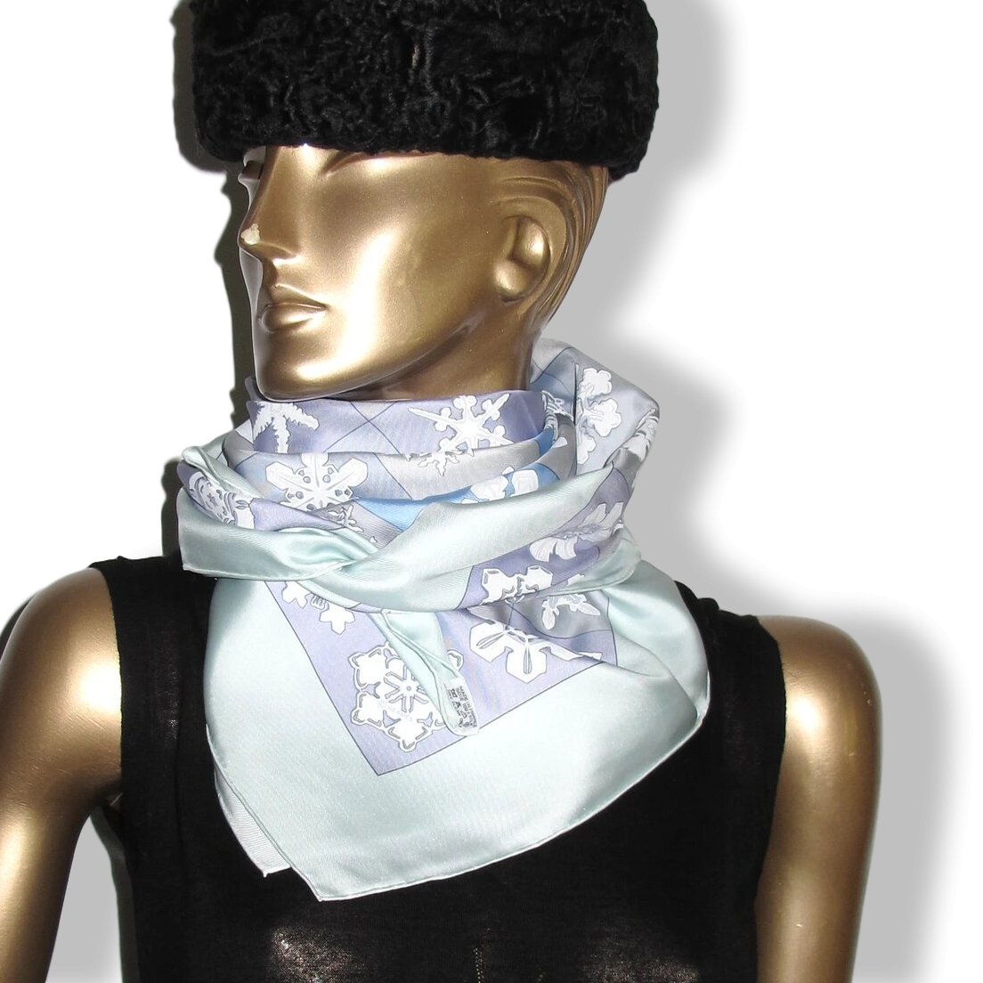 Hermes 1999 Aqua/Acier/Lavande FEUX DE L' HIVER by Christiane Vauzelles Blanc Matte Overlay Crispy Twill 90, New! - poupishop
