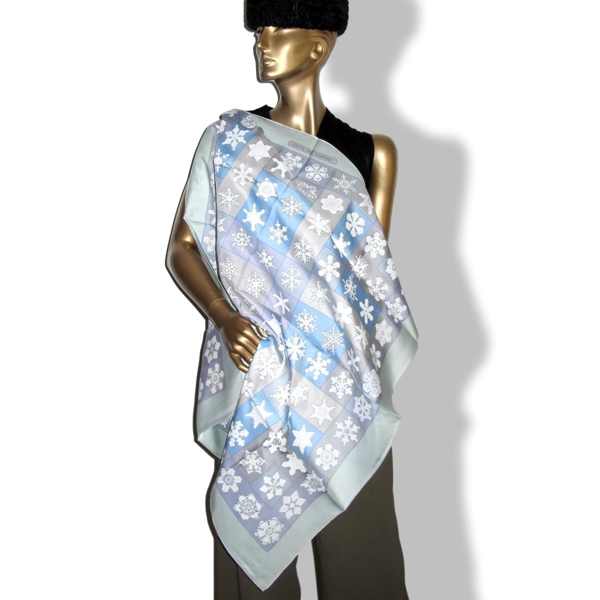 Hermes 1999 Aqua/Acier/Lavande FEUX DE L' HIVER by Christiane Vauzelles Blanc Matte Overlay Crispy Twill 90, New! - poupishop