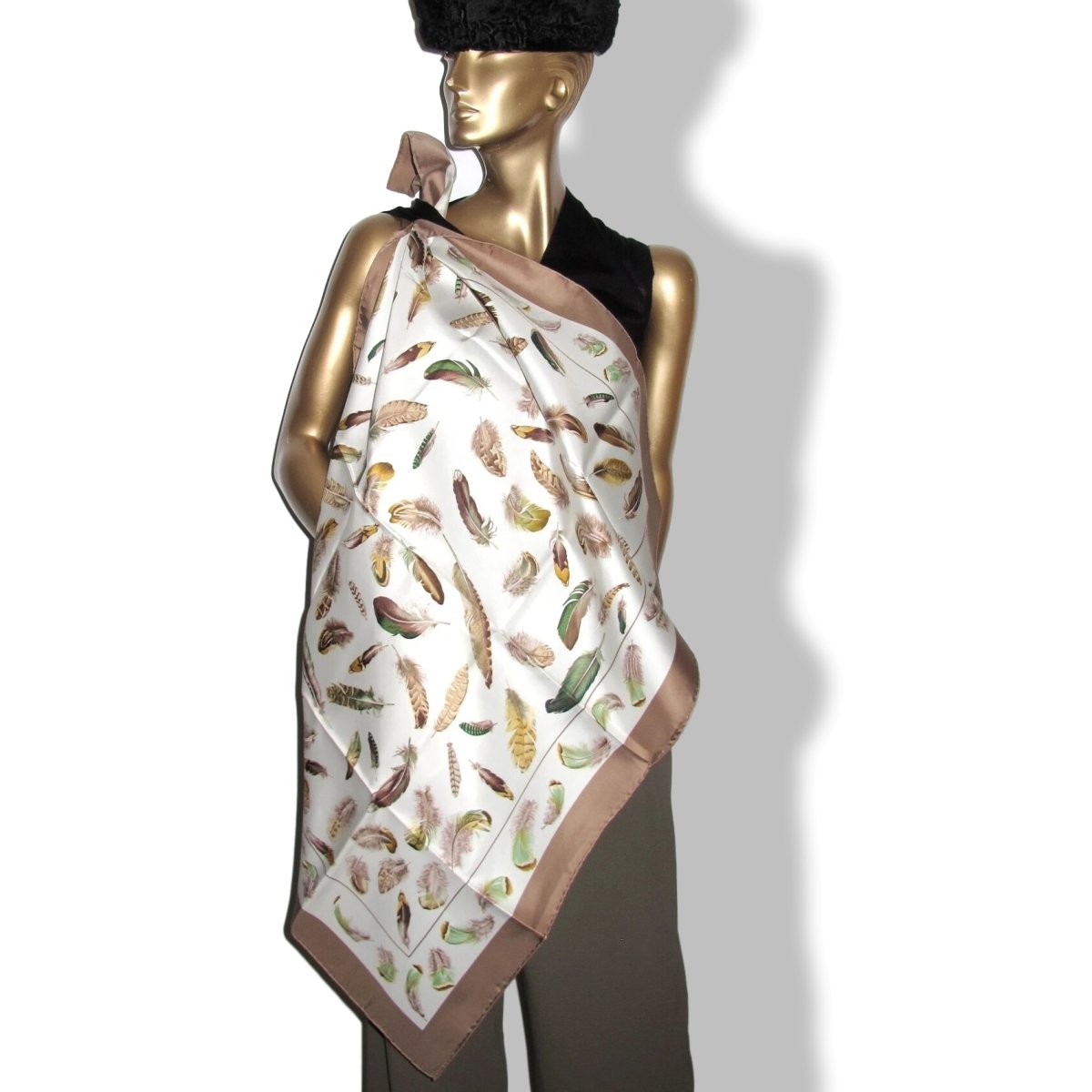 Hermes 1999 Blanc/Etoupe/Vert PLUMES by Henri de Linares Crispy Twill Silk 90, New!!