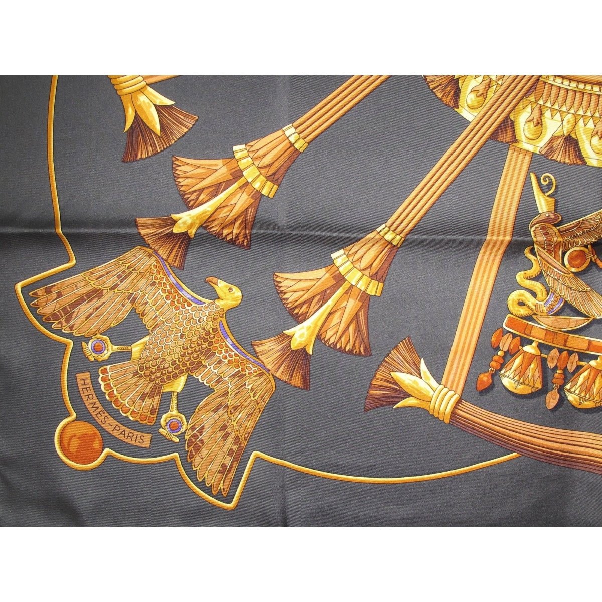 Hermes Scarabees et Pectoraux by Caty Latham Twill 90