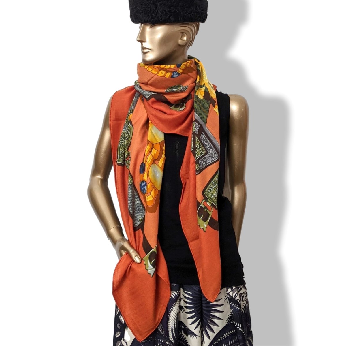 Hermes 2000s Rust Orange/Orange dégradé TIBET by Caty Latham Blanc Matt Overlay Cashmere Shawl 140, New without Tag!