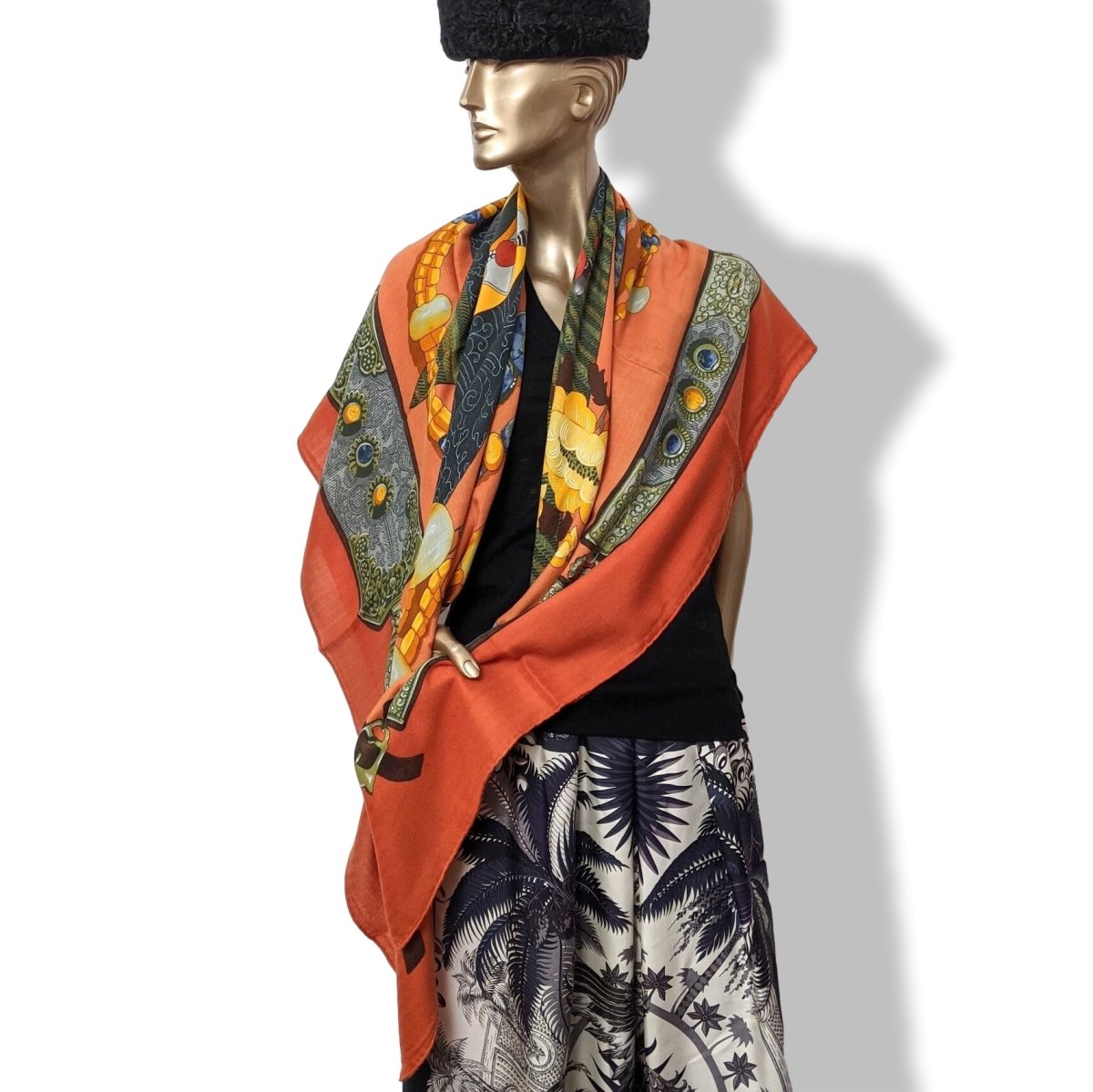 Hermes 2000s Rust Orange/Orange dégradé TIBET by Caty Latham Blanc Matt Overlay Cashmere Shawl 140, New without Tag!