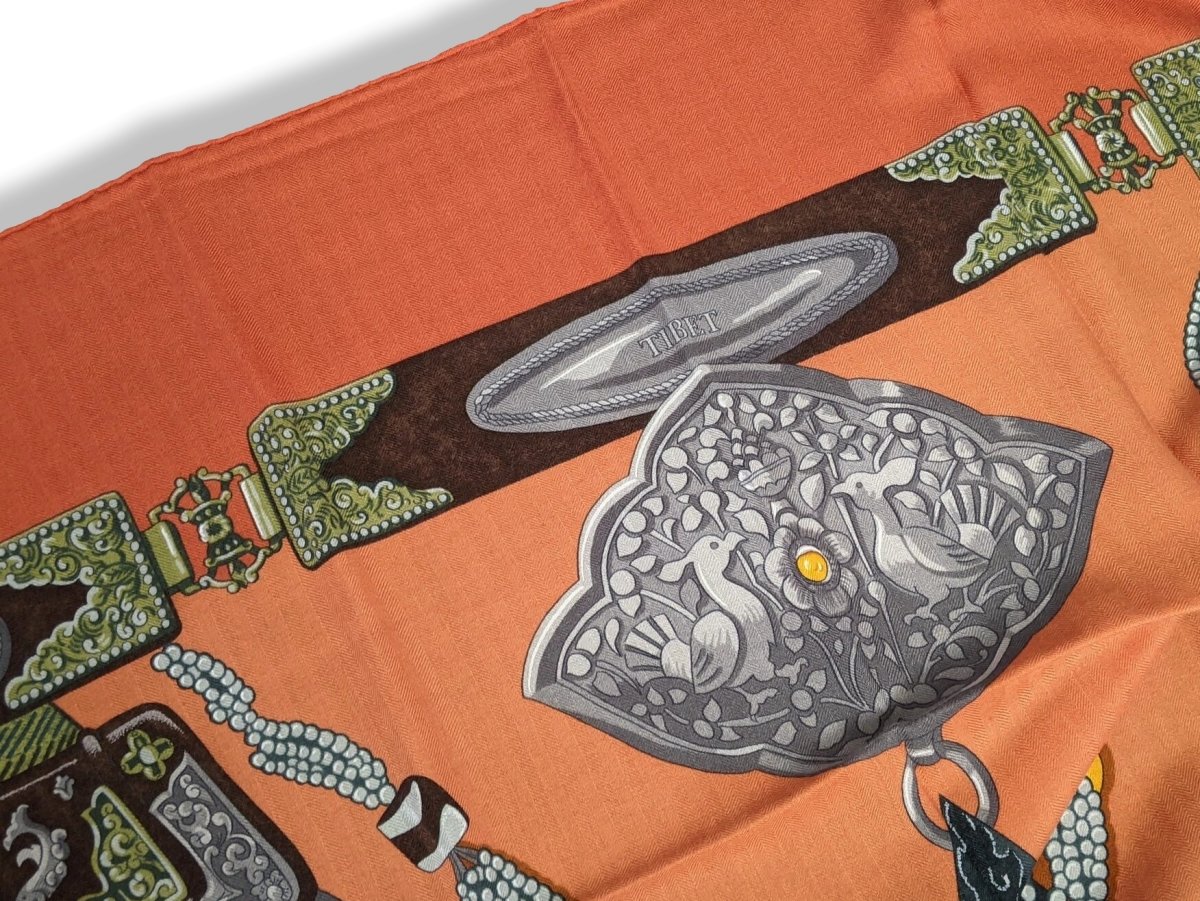 Hermes 2000s Rust Orange/Orange dégradé TIBET by Caty Latham Blanc Matt Overlay Cashmere Shawl 140, New without Tag!