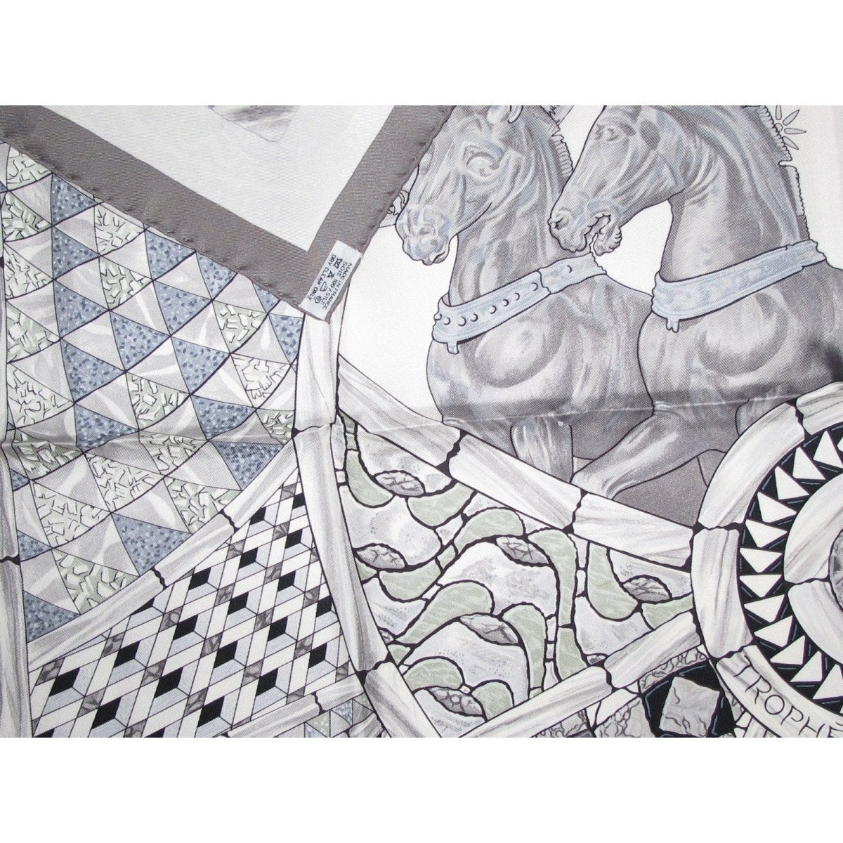 Hermes Trophees de Venise by Julia Abadie Twill 90