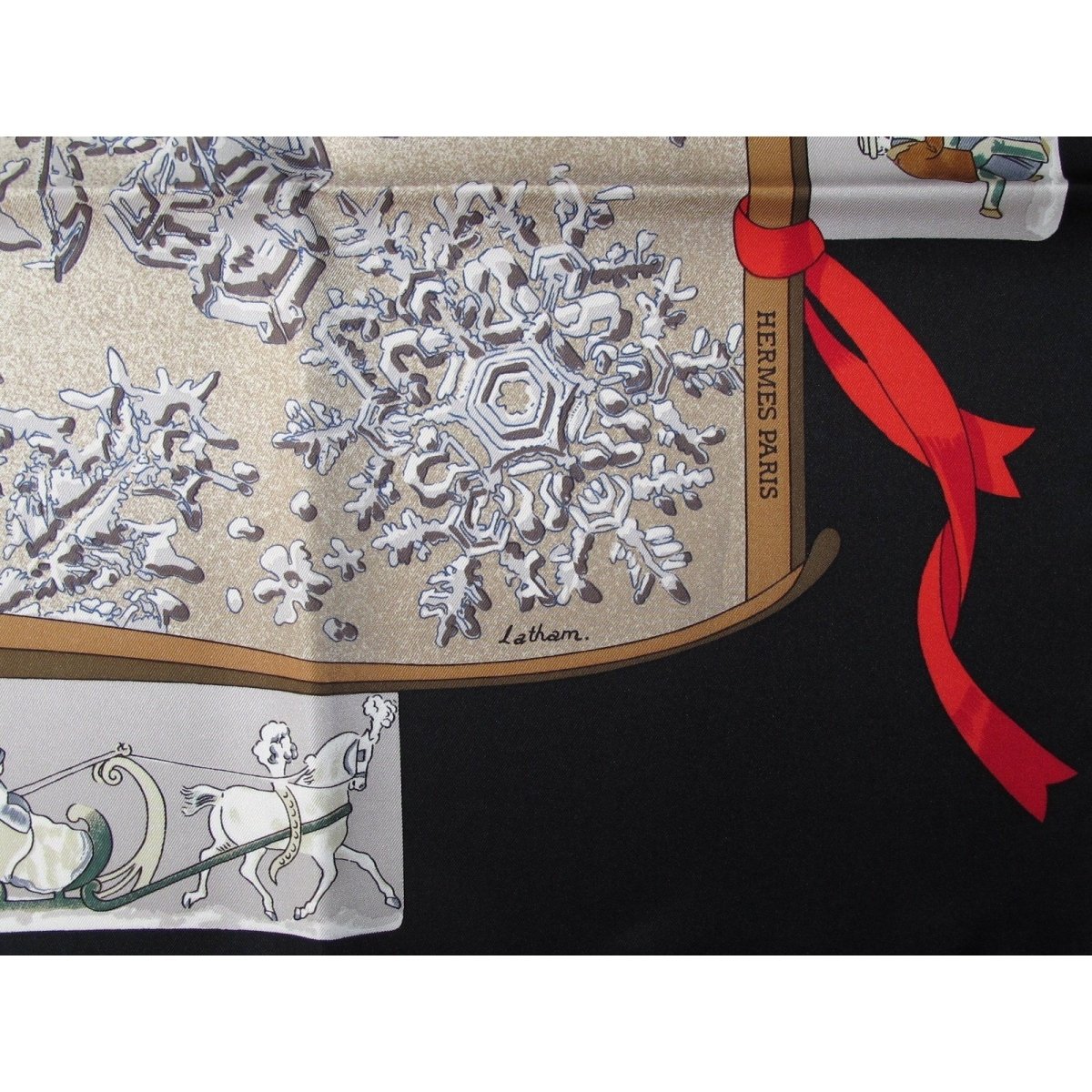Hermes Neige D'Antan Blanc Matt Overprint Crispy Silk Twill 90